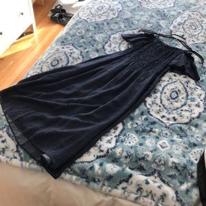 🛑sold🛑 Zara off shoulder midi dress!